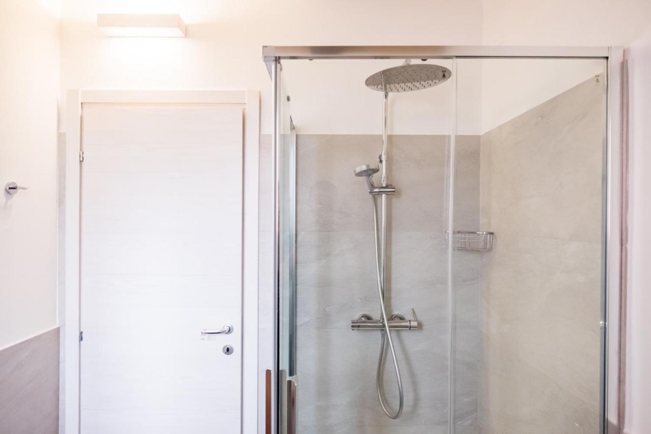 Ferienwohnung Residenza Gelsomino Desenzano del Garda Exterior foto
